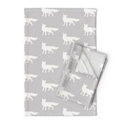 Fox - Silver/ White - 