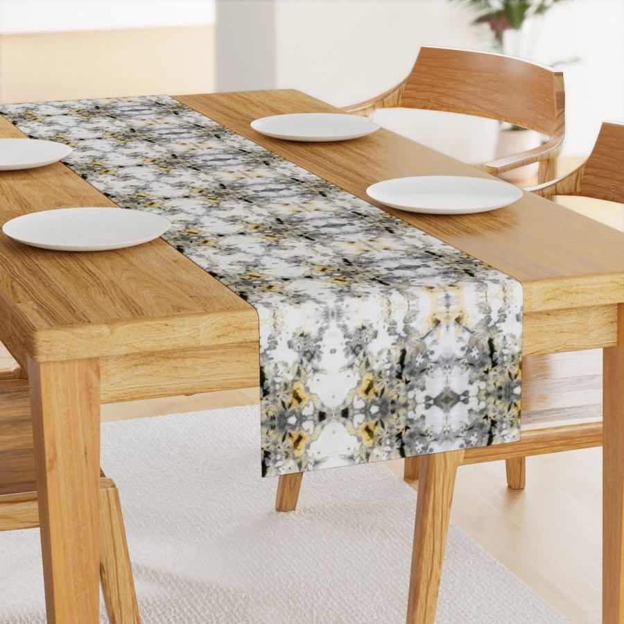 HOME_GOOD_TABLE_RUNNER