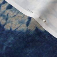 Shibori indigo, shibori circles, tie dye pattern, modern shibori || by sunny afternoon