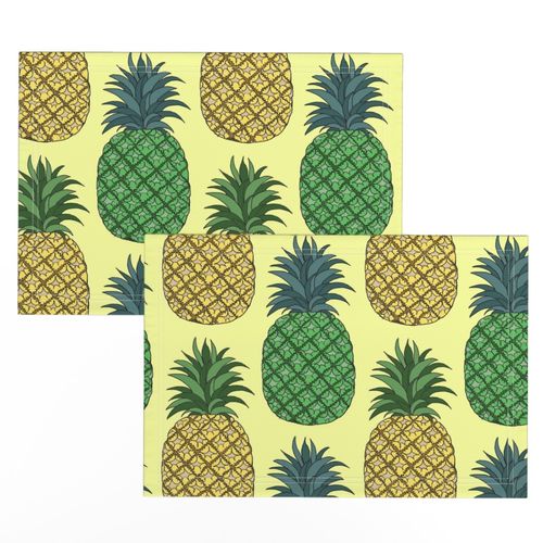 pineapple_pair_yellow