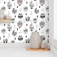 Cool scandinavian geometric woodland animals indian summer zoo black and white XS