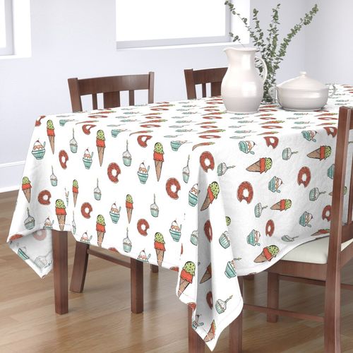 HOME_GOOD_RECTANGULAR_TABLE_CLOTH