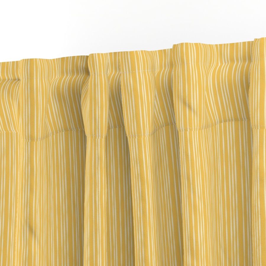 Streamer Stripe in Yellow