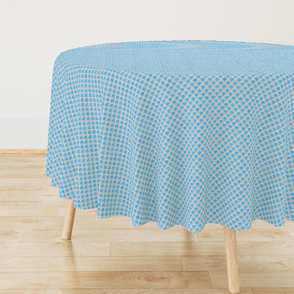 Faux linen azure blue scallops