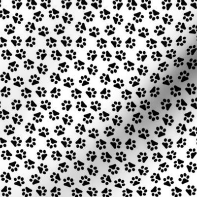 Dog Paws Small Print Black White
