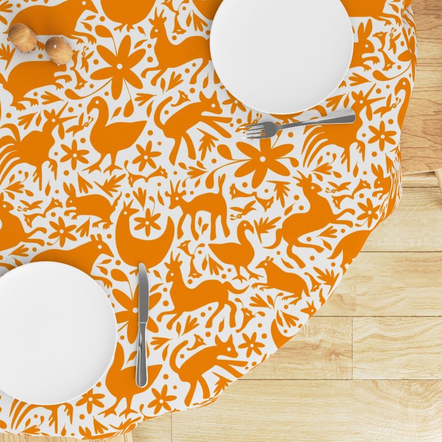 HOME_GOOD_ROUND_TABLE_CLOTH