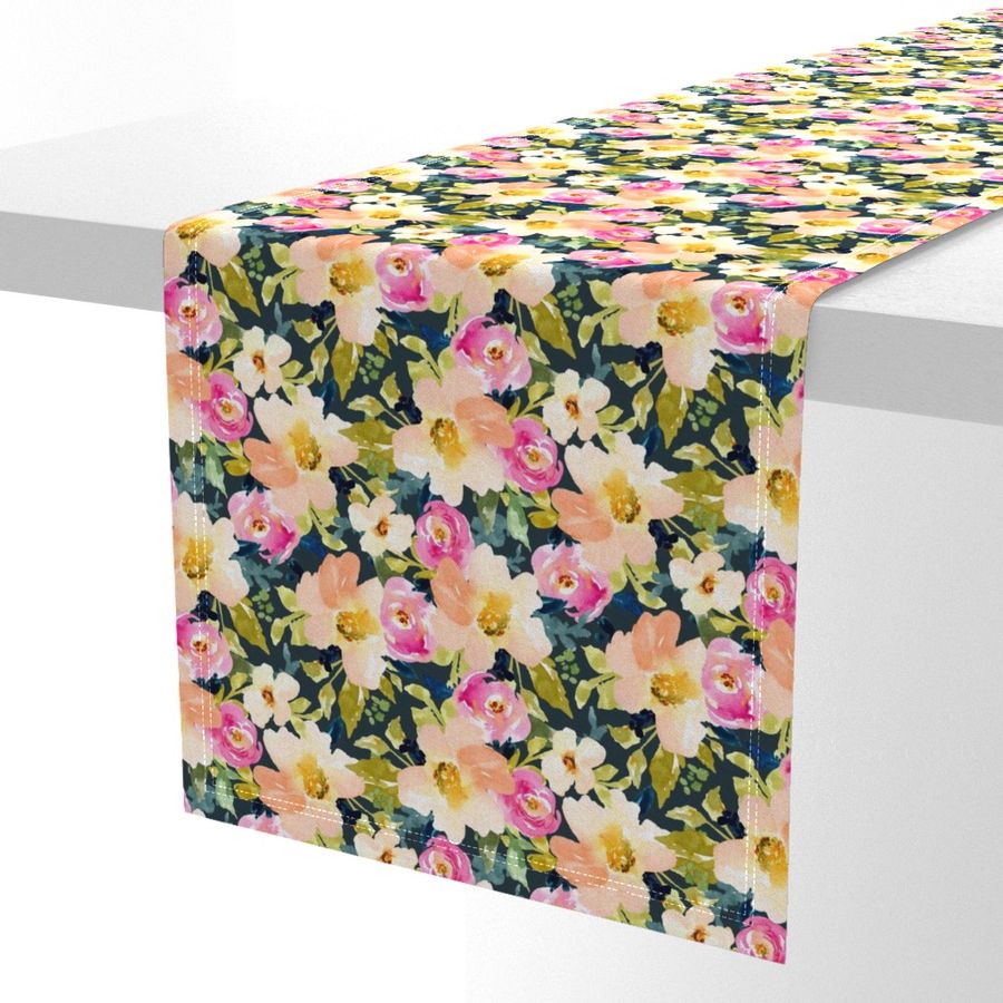 HOME_GOOD_TABLE_RUNNER