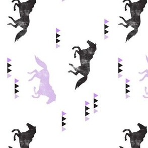 Wild horses (90) // purple distressed