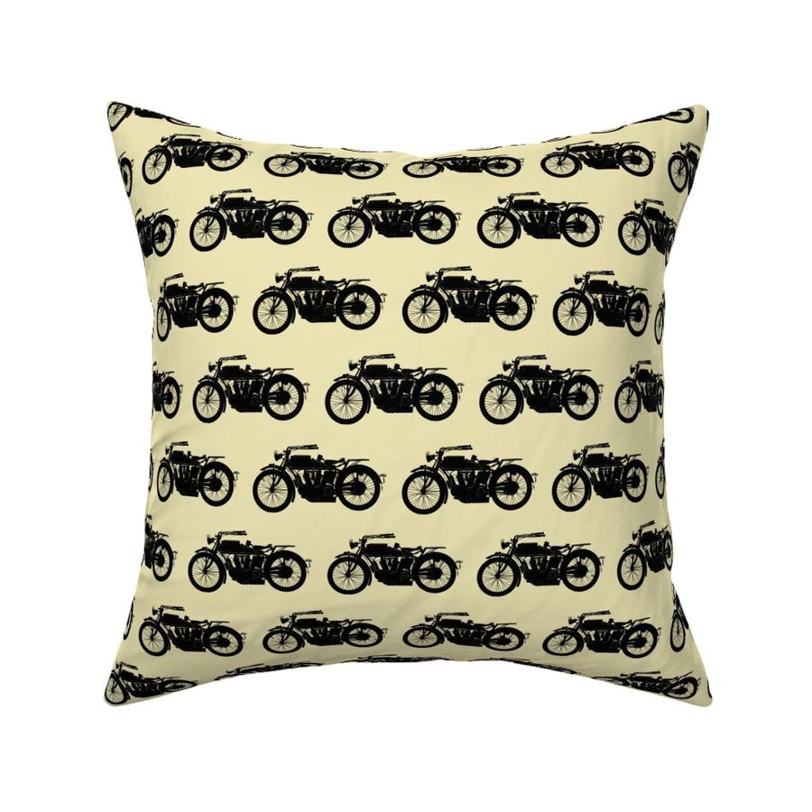 HOME_GOOD_SQUARE_THROW_PILLOW