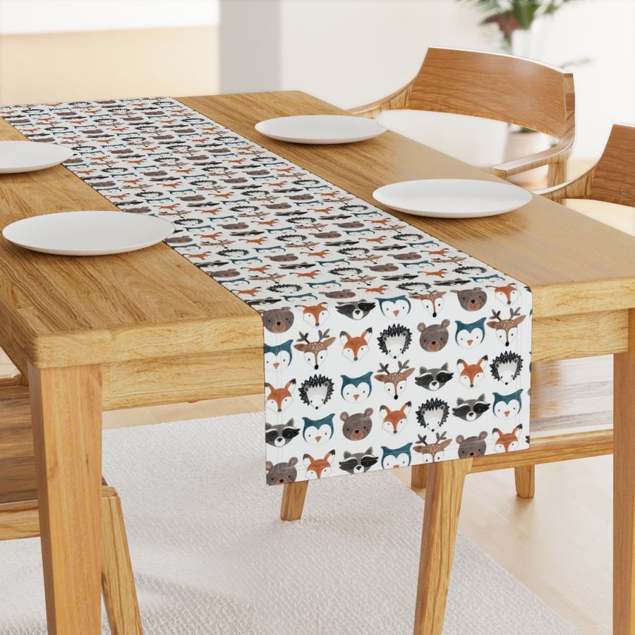 HOME_GOOD_TABLE_RUNNER