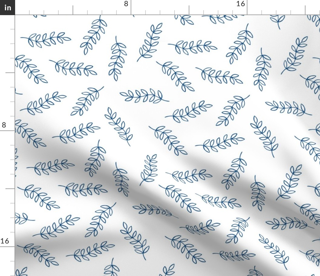 Scattered leaves (white and classic blue)