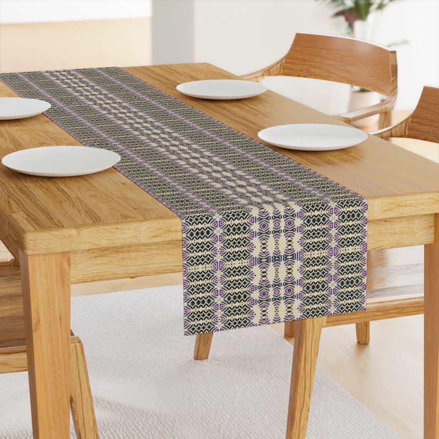 HOME_GOOD_TABLE_RUNNER