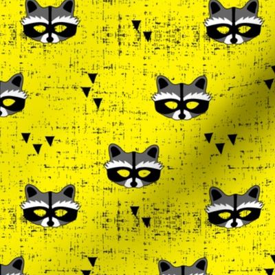 raccoon mask || yellow