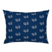 clover flower lavender/navy