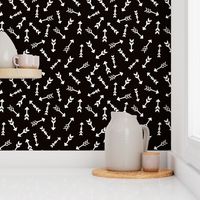 Fun geometric indian arrows black and white gender neutral