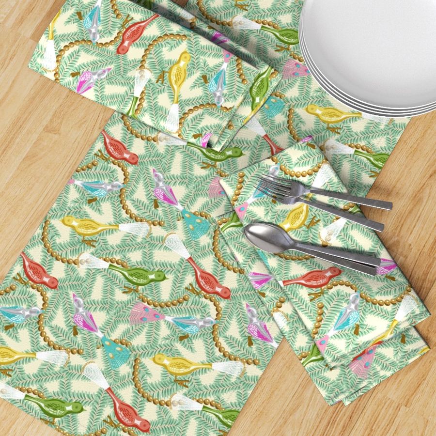 HOME_GOOD_TABLE_RUNNER