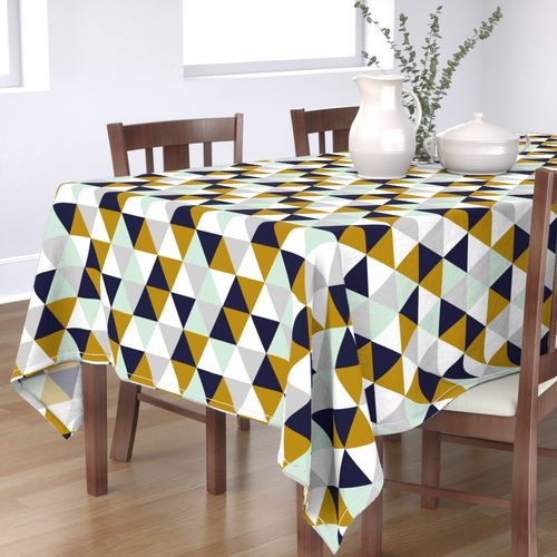 HOME_GOOD_RECTANGULAR_TABLE_CLOTH