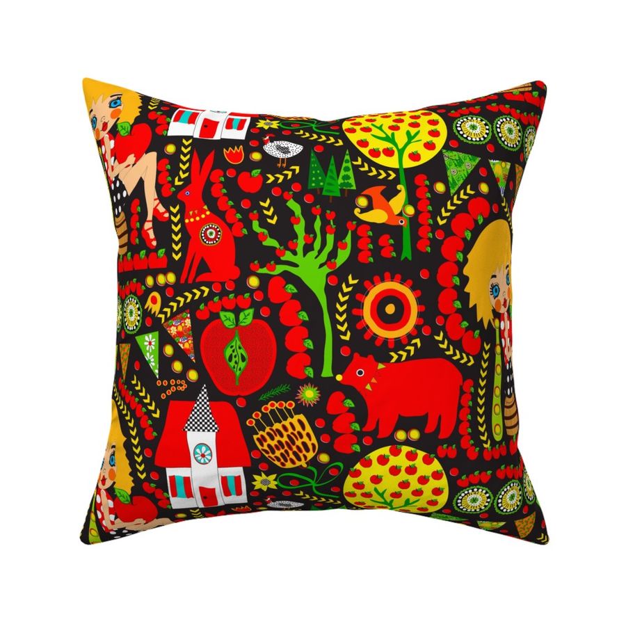 HOME_GOOD_SQUARE_THROW_PILLOW