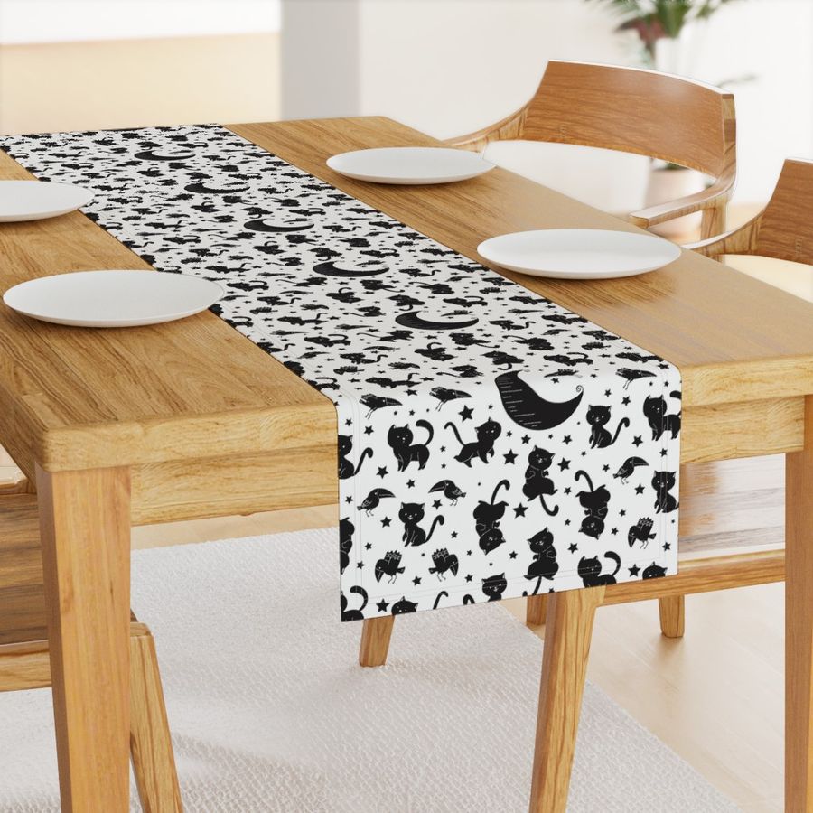 HOME_GOOD_TABLE_RUNNER