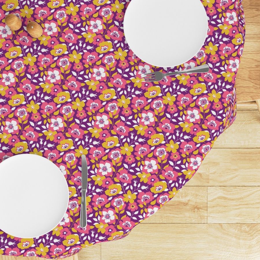 HOME_GOOD_ROUND_TABLE_CLOTH