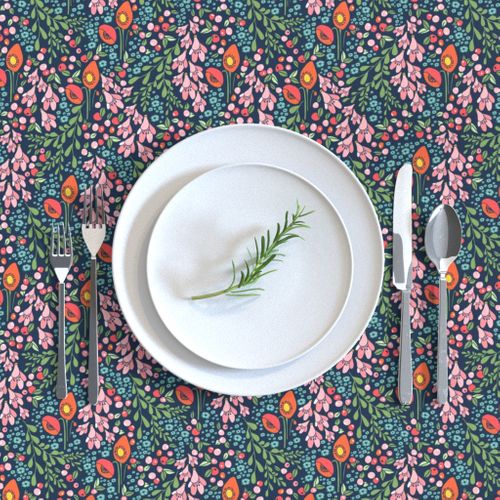 HOME_GOOD_RECTANGULAR_TABLE_CLOTH