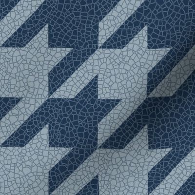 crackled houndstooth - faded blue