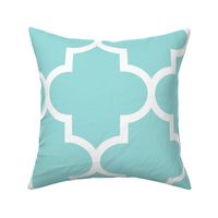 quatrefoil XL light teal