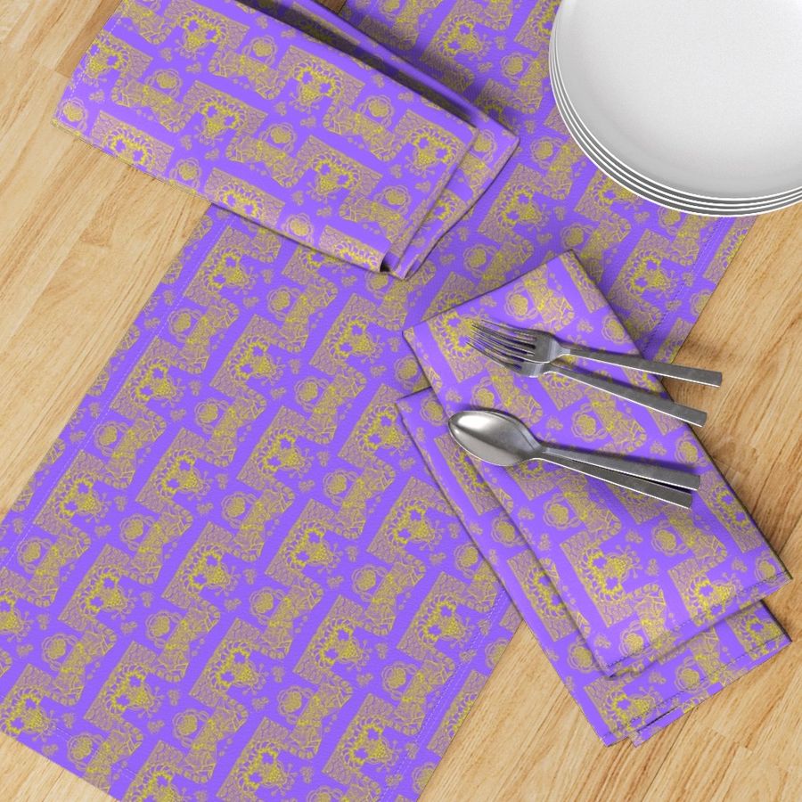 HOME_GOOD_TABLE_RUNNER