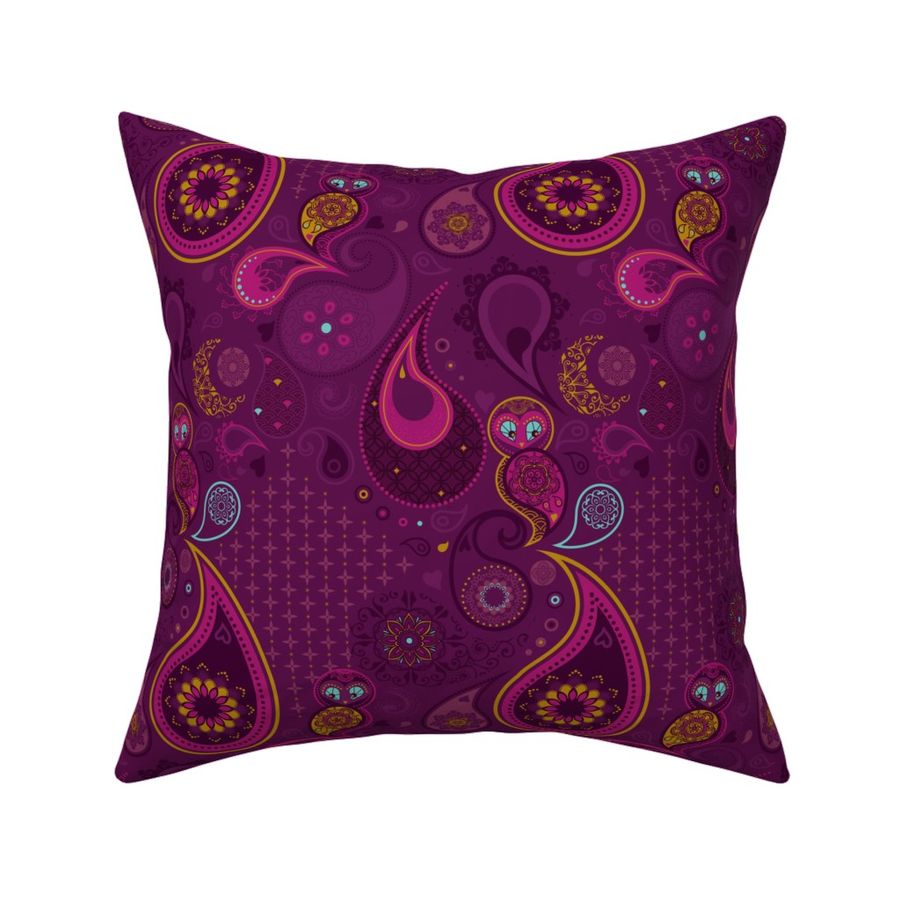 HOME_GOOD_SQUARE_THROW_PILLOW