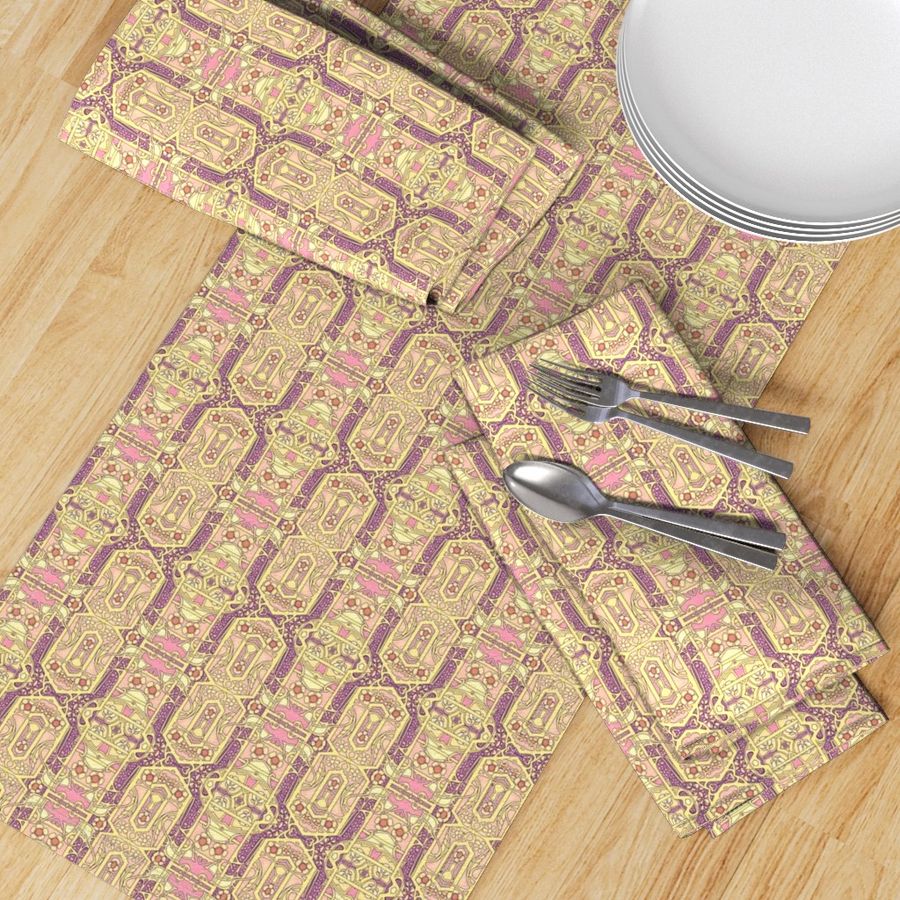 HOME_GOOD_TABLE_RUNNER