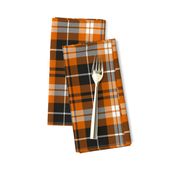 pumpkin spice plaid || soft black 