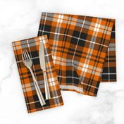 pumpkin spice plaid || soft black 