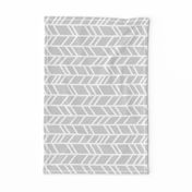 Rotated crazy herringbone - light grey/white