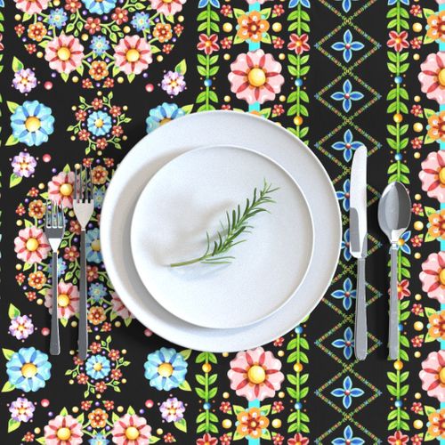 HOME_GOOD_RECTANGULAR_TABLE_CLOTH