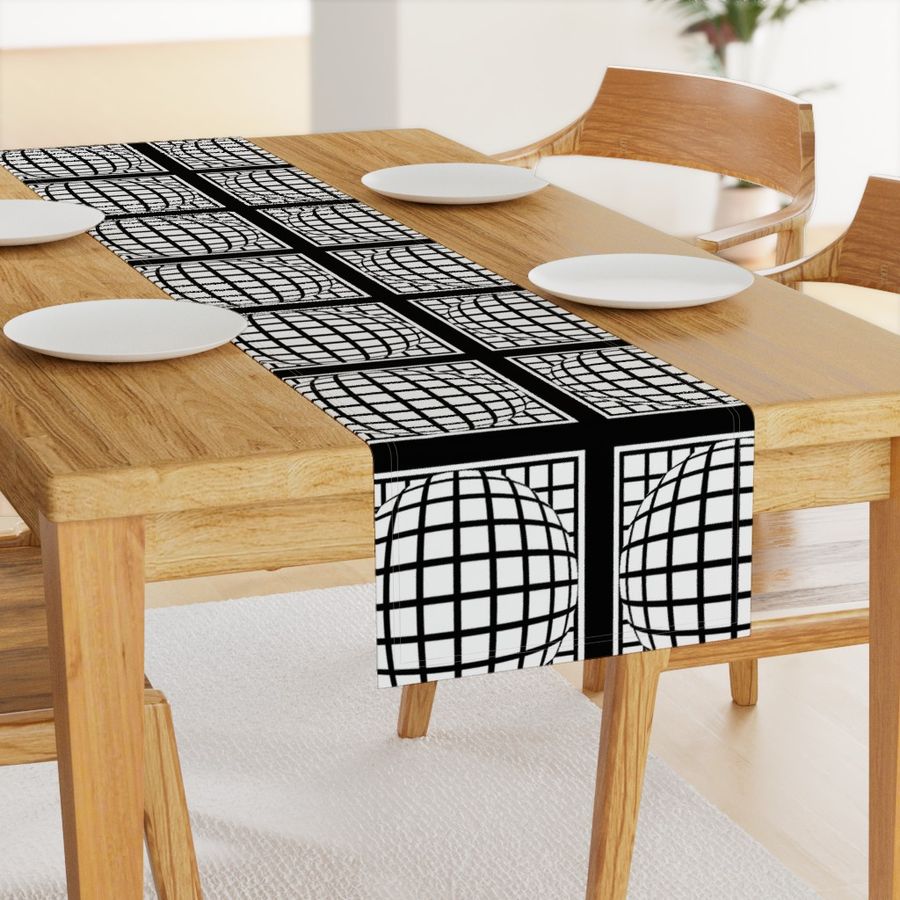 HOME_GOOD_TABLE_RUNNER