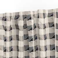 seville_gingham_black