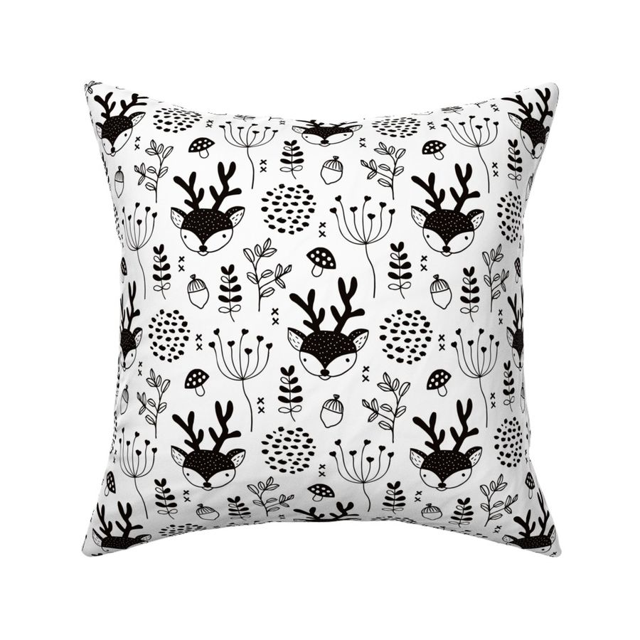 HOME_GOOD_SQUARE_THROW_PILLOW