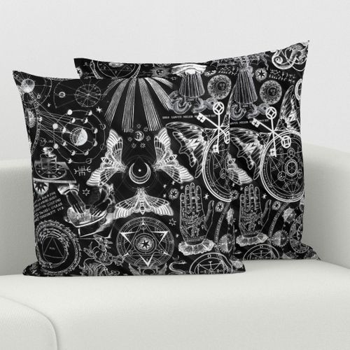 HOME_GOOD_SQUARE_THROW_PILLOW