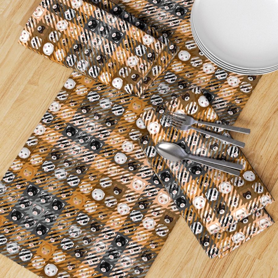 HOME_GOOD_TABLE_RUNNER