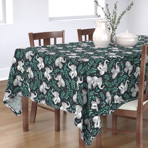 HOME_GOOD_RECTANGULAR_TABLE_CLOTH