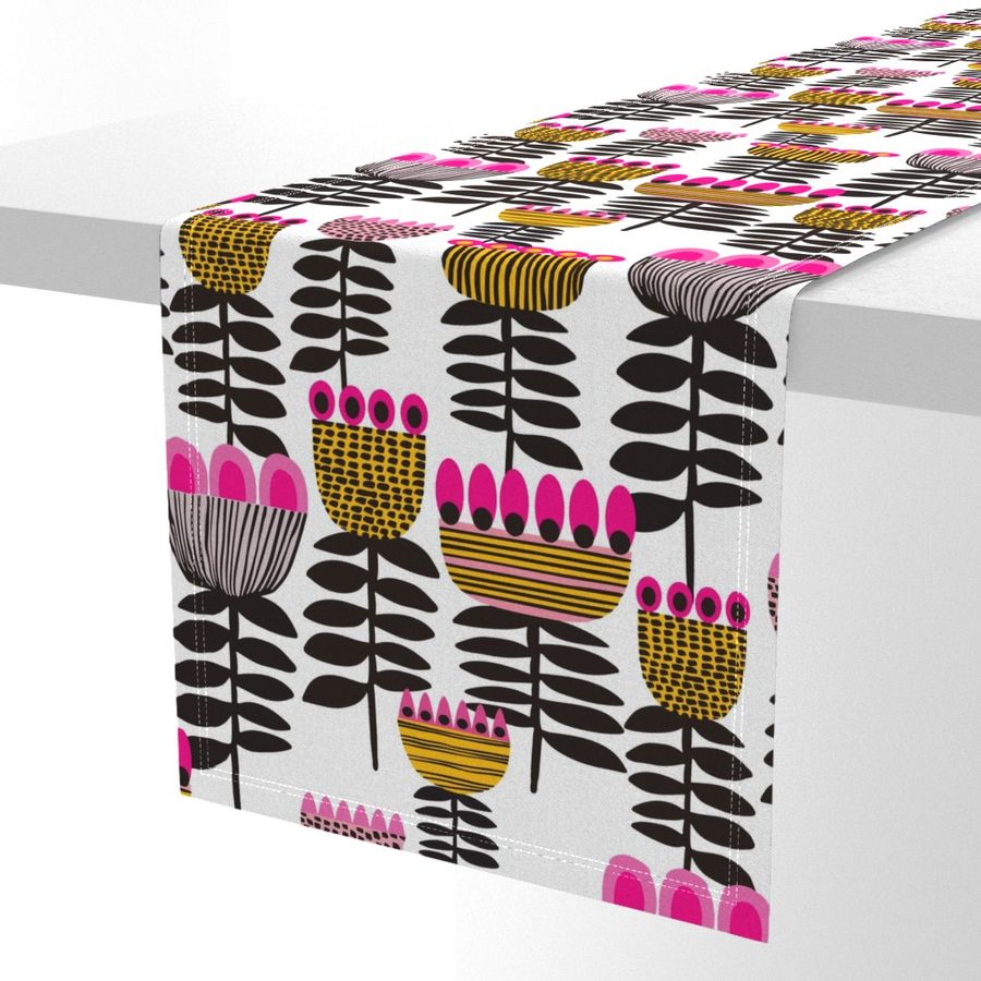 HOME_GOOD_TABLE_RUNNER