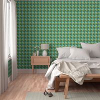 quilter's houndstooth - oolong and teal