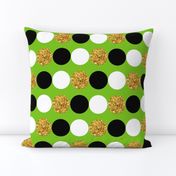 Dots in a row - Green Background