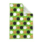 Dots in a row - Green Background