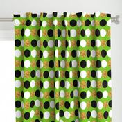 Dots in a row - Green Background