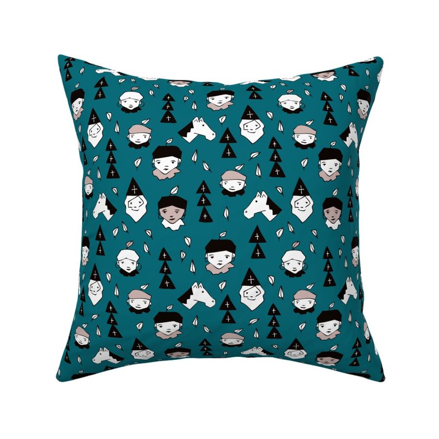 HOME_GOOD_SQUARE_THROW_PILLOW