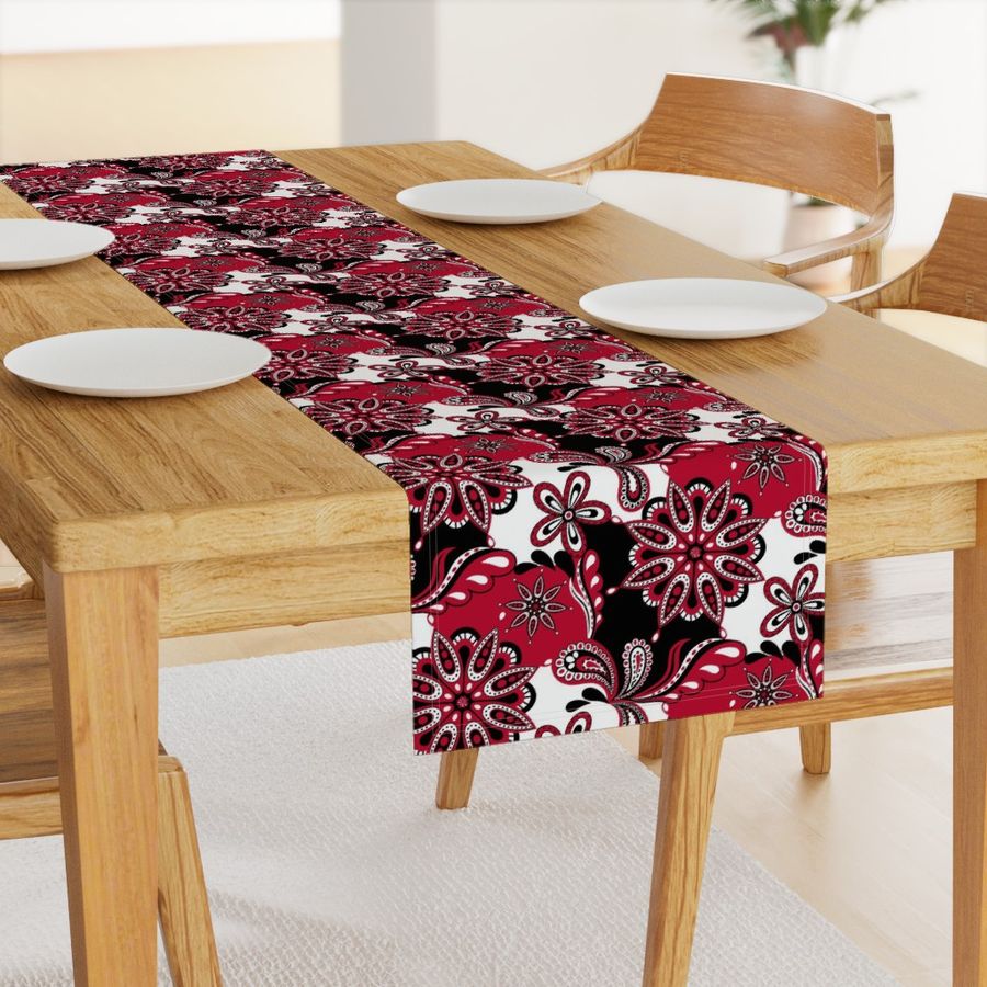 HOME_GOOD_TABLE_RUNNER