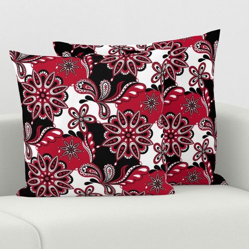 HOME_GOOD_SQUARE_THROW_PILLOW