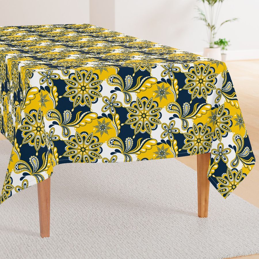 HOME_GOOD_RECTANGULAR_TABLE_CLOTH