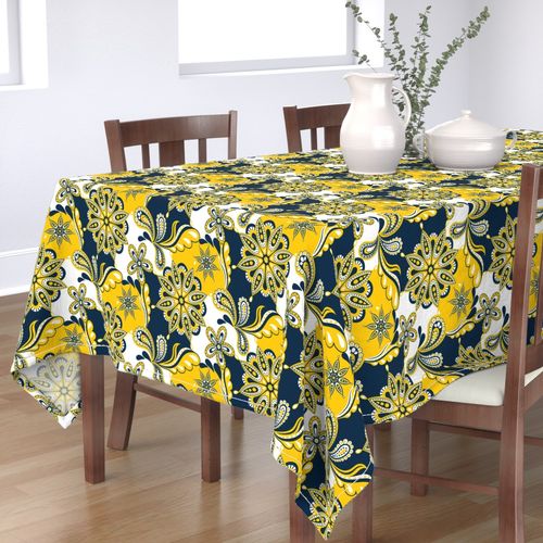 HOME_GOOD_RECTANGULAR_TABLE_CLOTH